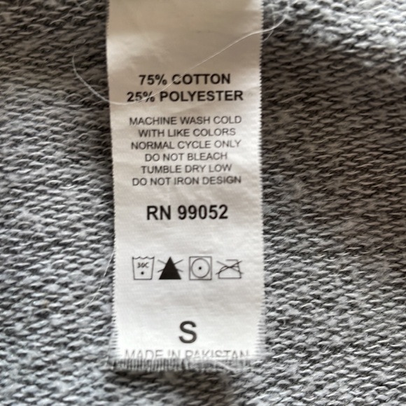 Ruth Bader Ginsburg RBG Dissent Graphic Sweatshirt - Picture 3 of 3